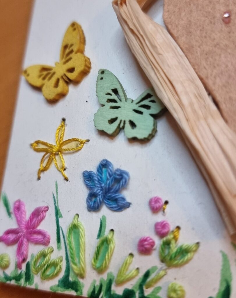 Frühlings Schmetterlinge und Blumenwiese auf DIY, Pferdekarte